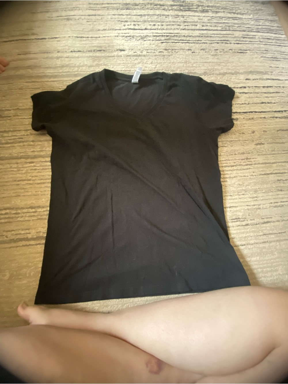 Gildan Black Women's Short Sleeve V‑Neck Tee